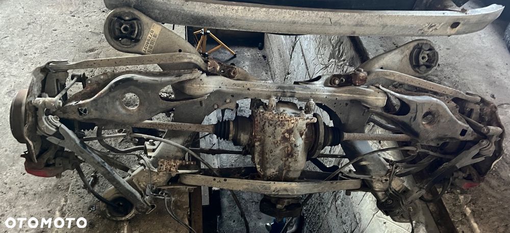 Sanki Belka tył MOST Dyfer Piasty zawieszenie Komplet Mercedes w211 2.2cdi/2.7cdi/3.2cdi/3.0d v6/2.6i v6 SEDAN KOMBI - 1