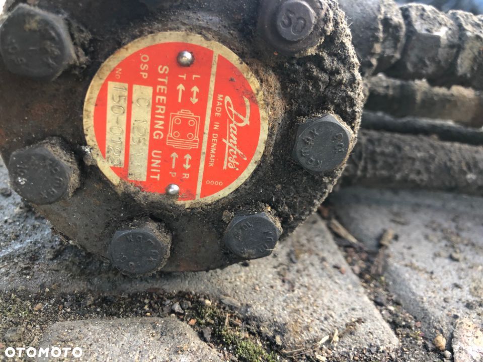 C 125 LSR Orbitrol do koparko ładowarki CASE 580 K Super 150-0122 - 6