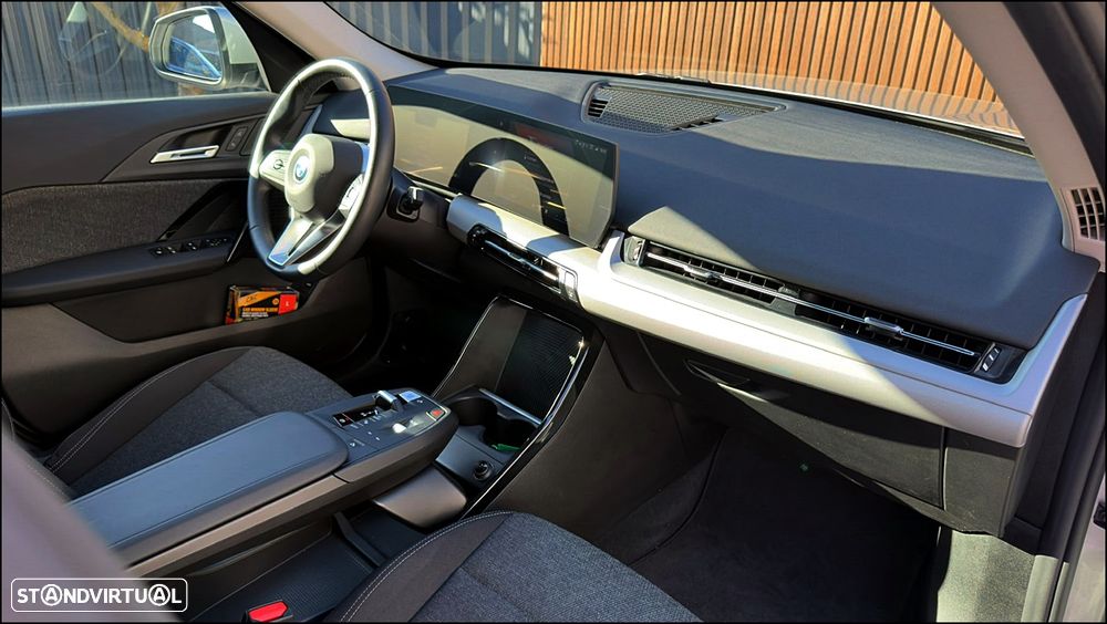 BMW iX1 xDrive30 - 16