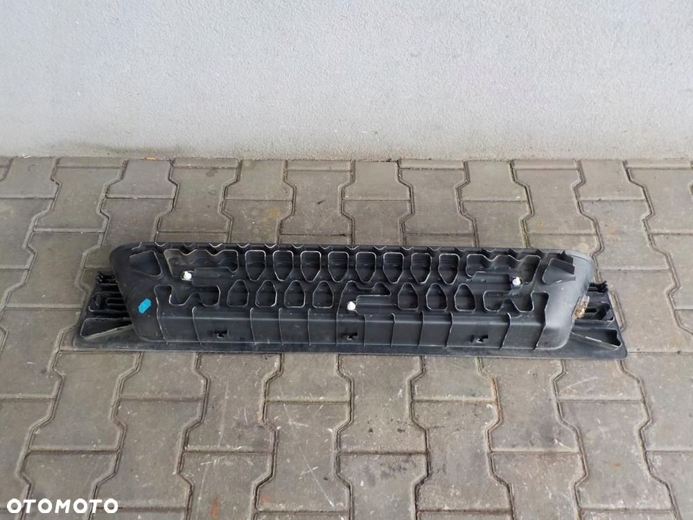 VW T5 PRÓG STOPIEŃ DRZWI ODSUWANYCH PRAWYCH - 5