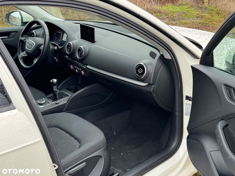 Audi A3 Sportback 1.4 TFSI Ambition - 14