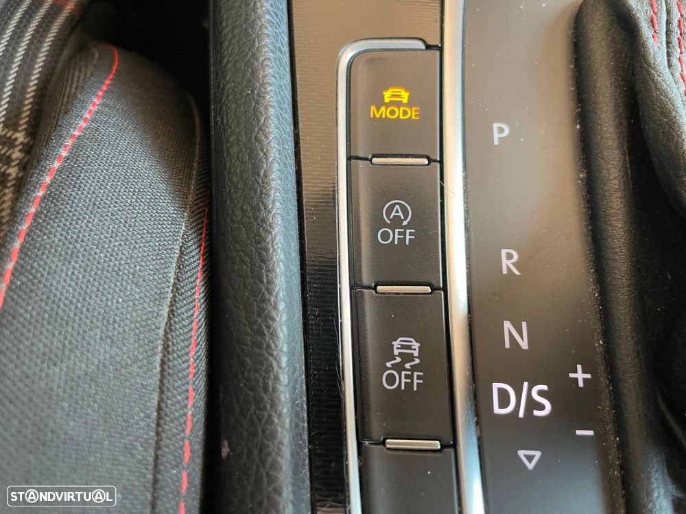 VW Golf 2.0 TSi GTi DSG Performance - 24