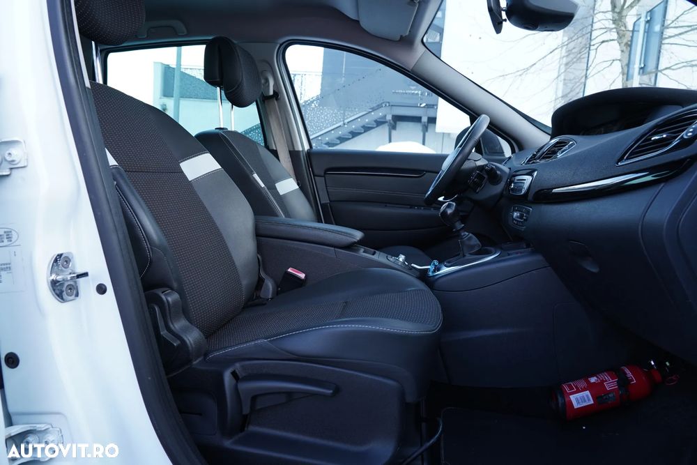Renault Scenic - 12
