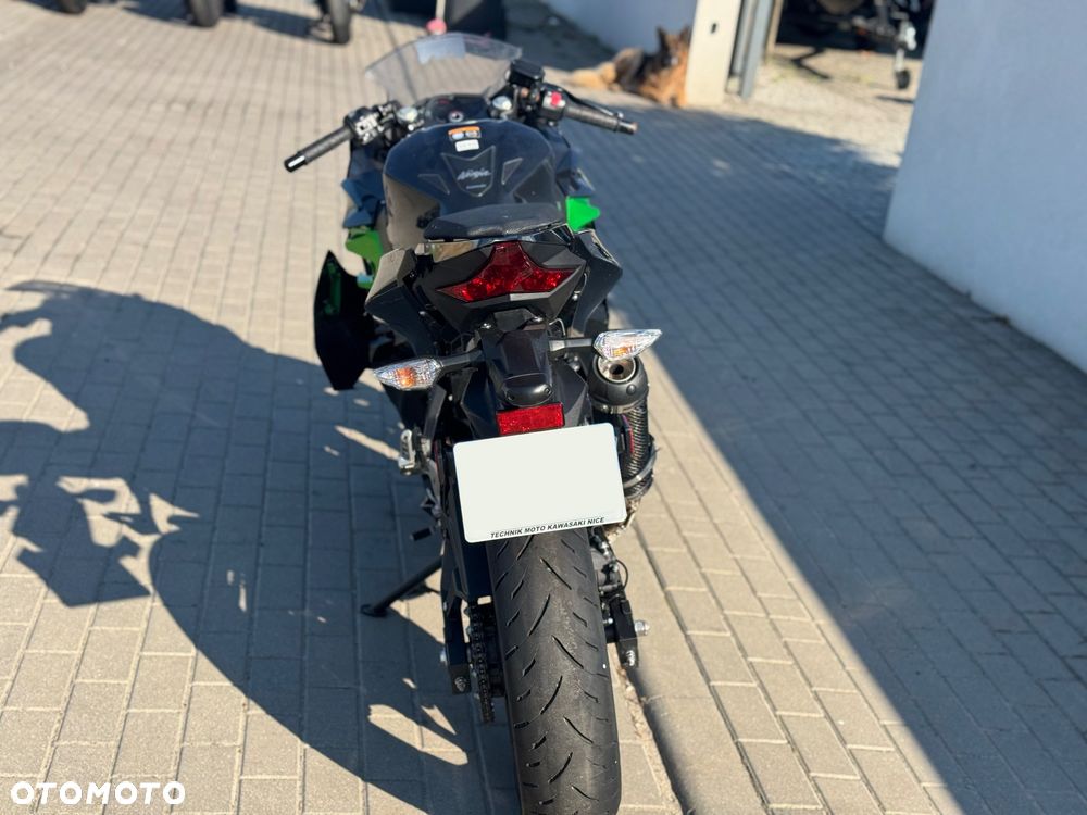 Kawasaki Ninja 400 - 18