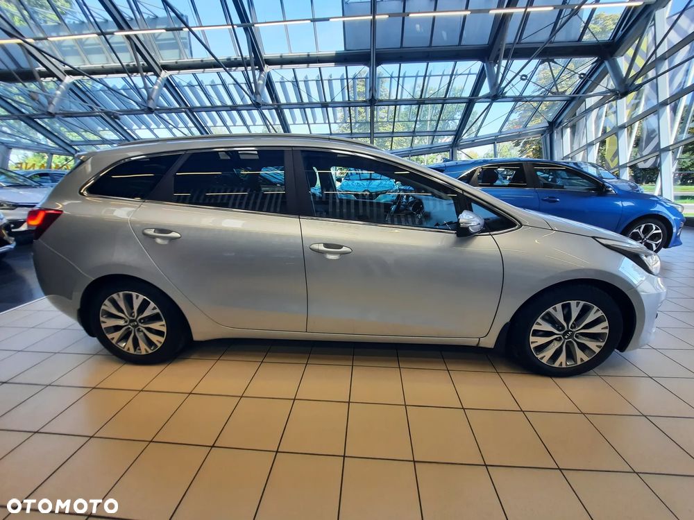 Kia Ceed 1.4 CVVT Dream Team Edition - 9