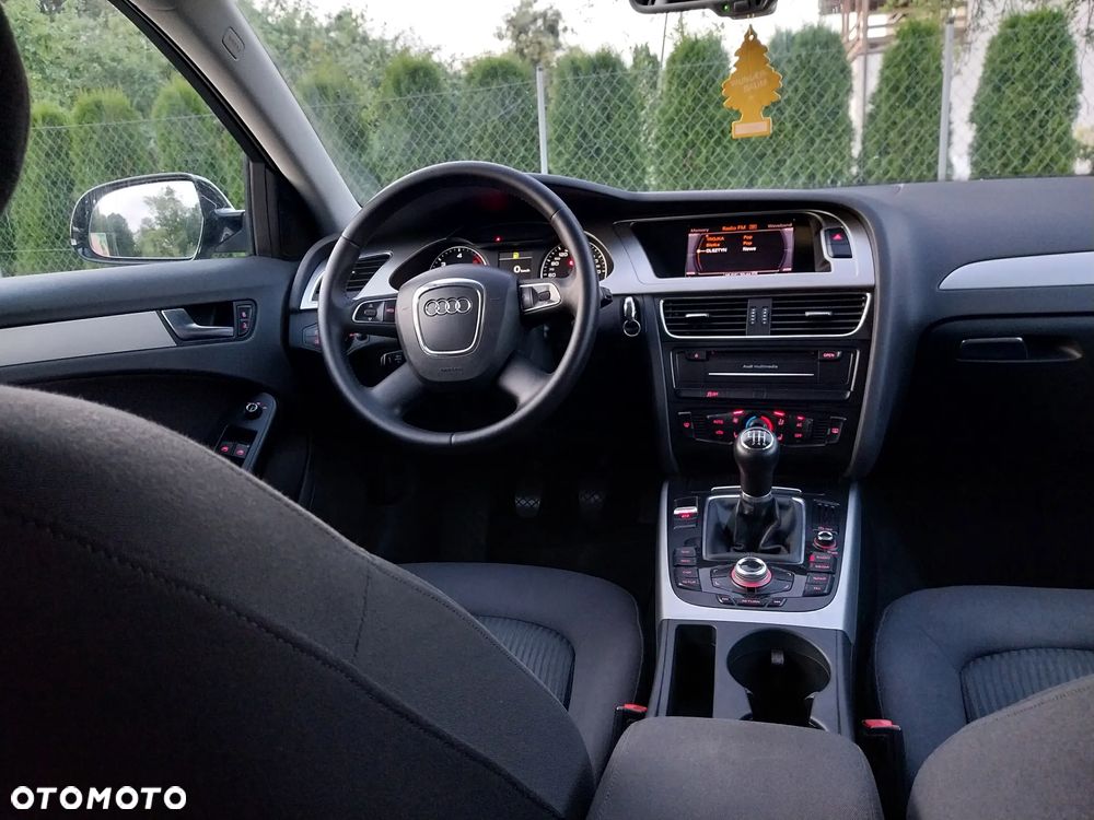Audi A4 Avant 2.0 TDI DPF S line Sportpaket - 5