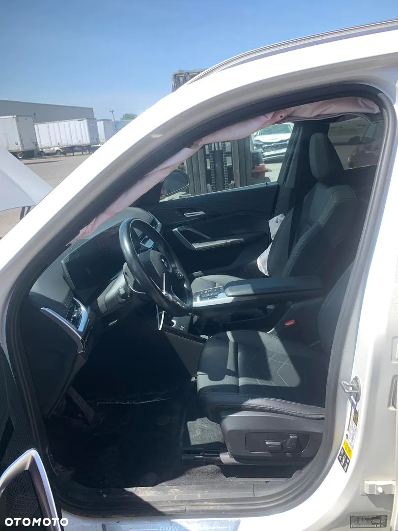 BMW X1 xDrive25i xLine - 33