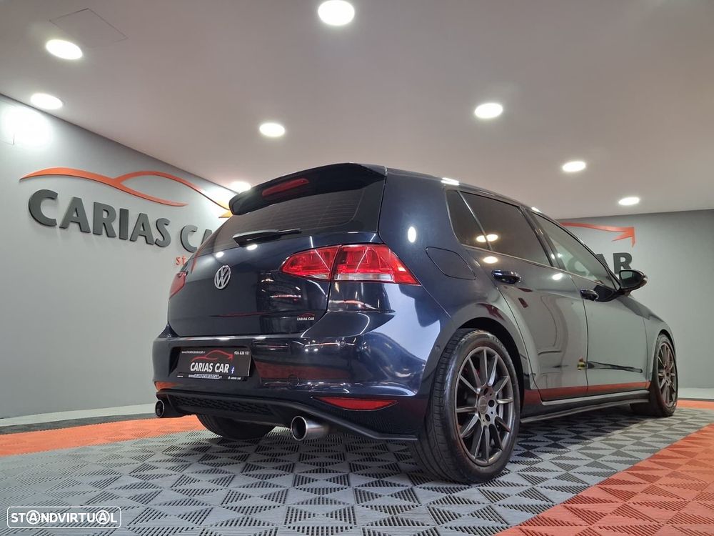 VW Golf - 9