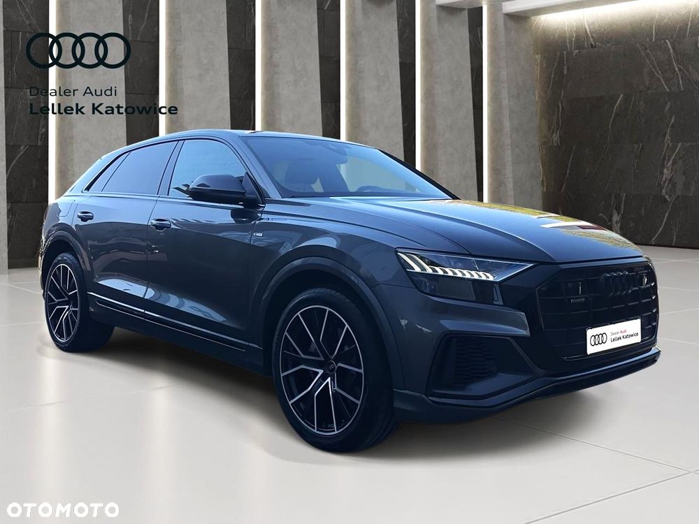 Audi Q8 - 1