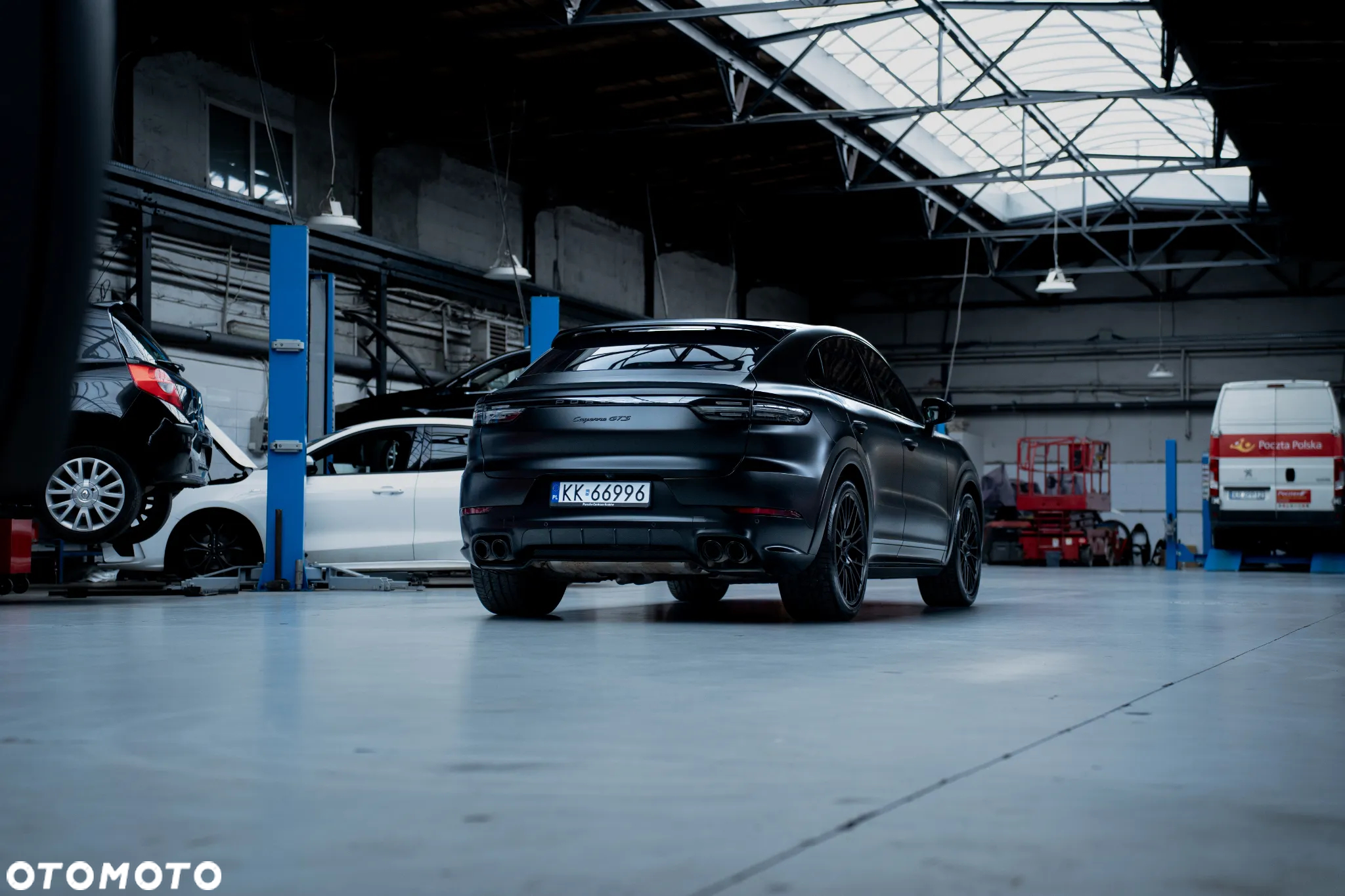 Porsche Cayenne Coupe GTS - 6