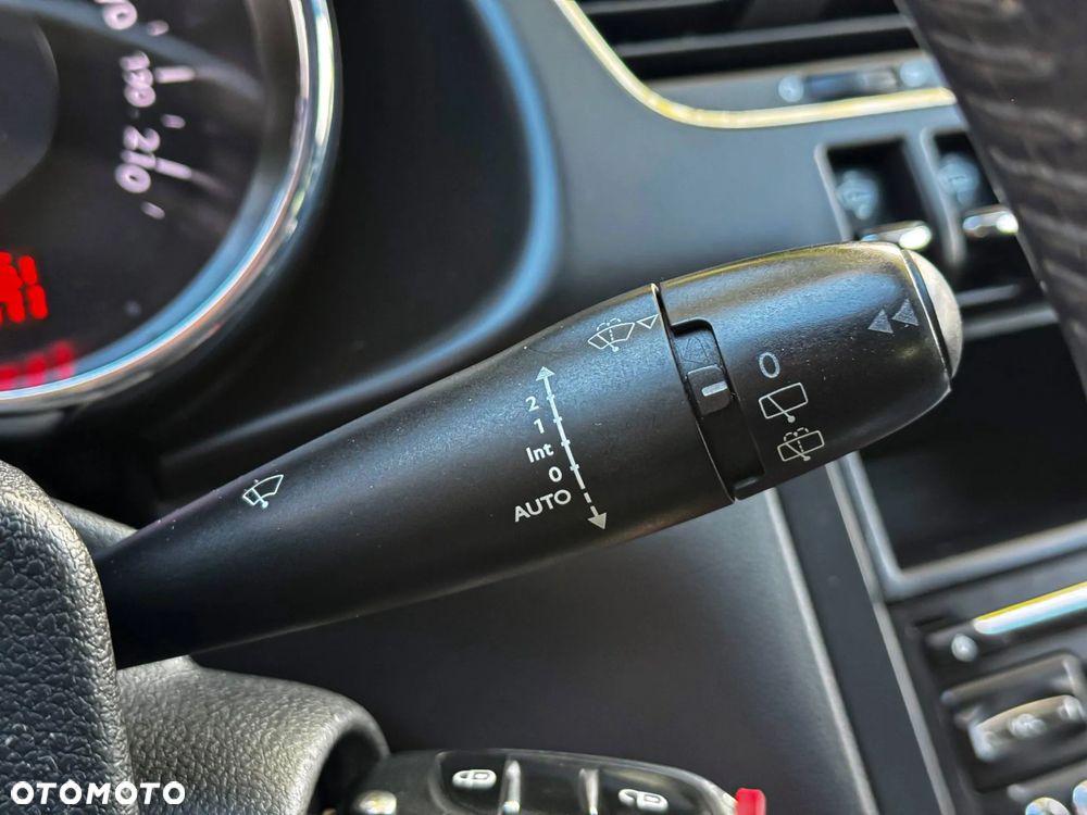 Peugeot 3008 2.0 HDi Active - 35
