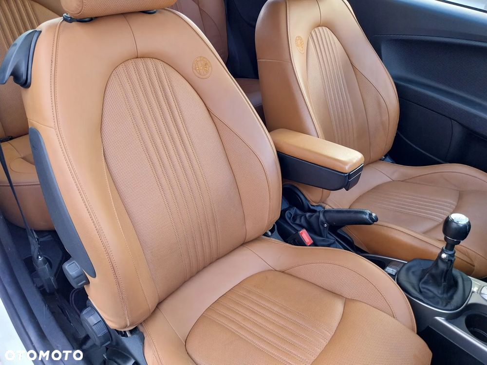 Alfa Romeo Mito 1.4 TB Distinctive - 18