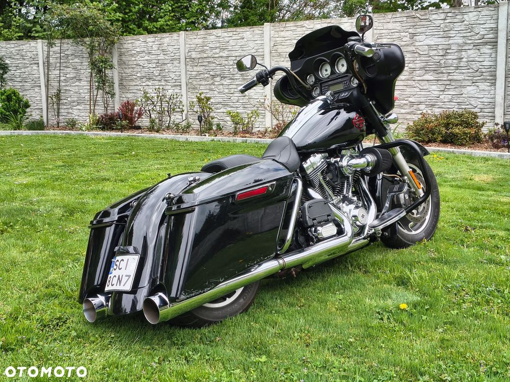 Harley-Davidson Touring Street Glide - 19