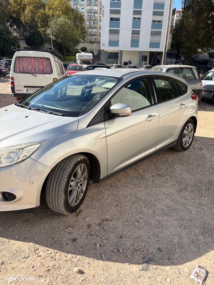 Ford Focus 1.6 TDCi Titanium - 9