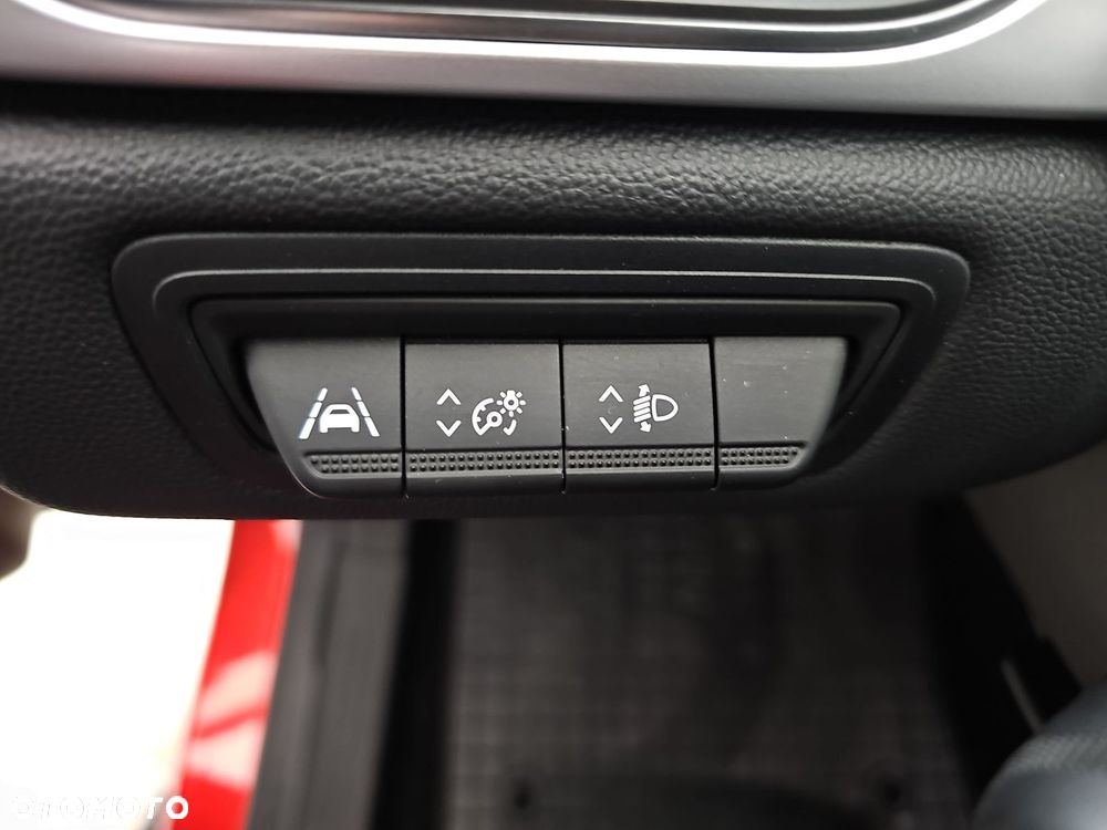 Renault Captur 1.3 TCe mHEV Techno EDC - 12