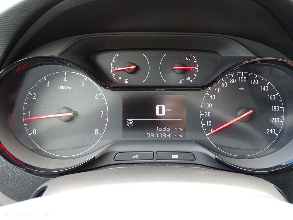 Opel Crossland X - 18