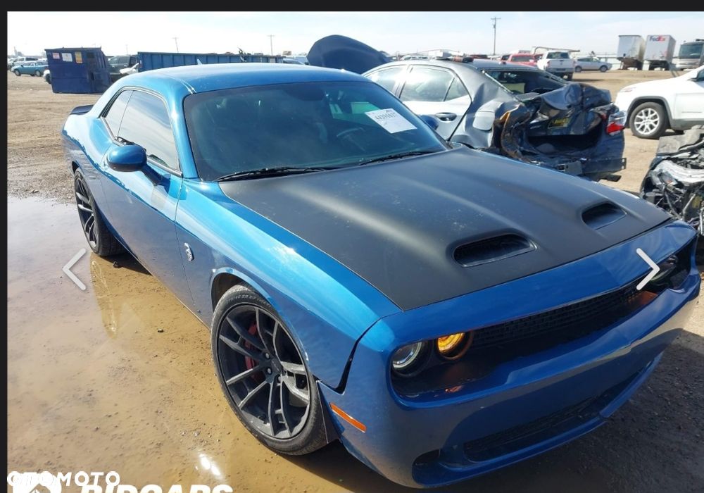 Dodge Challenger 6.2 Hellcat - 17