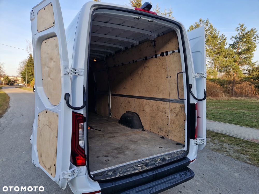 Mercedes-Benz SPRINTER - 22