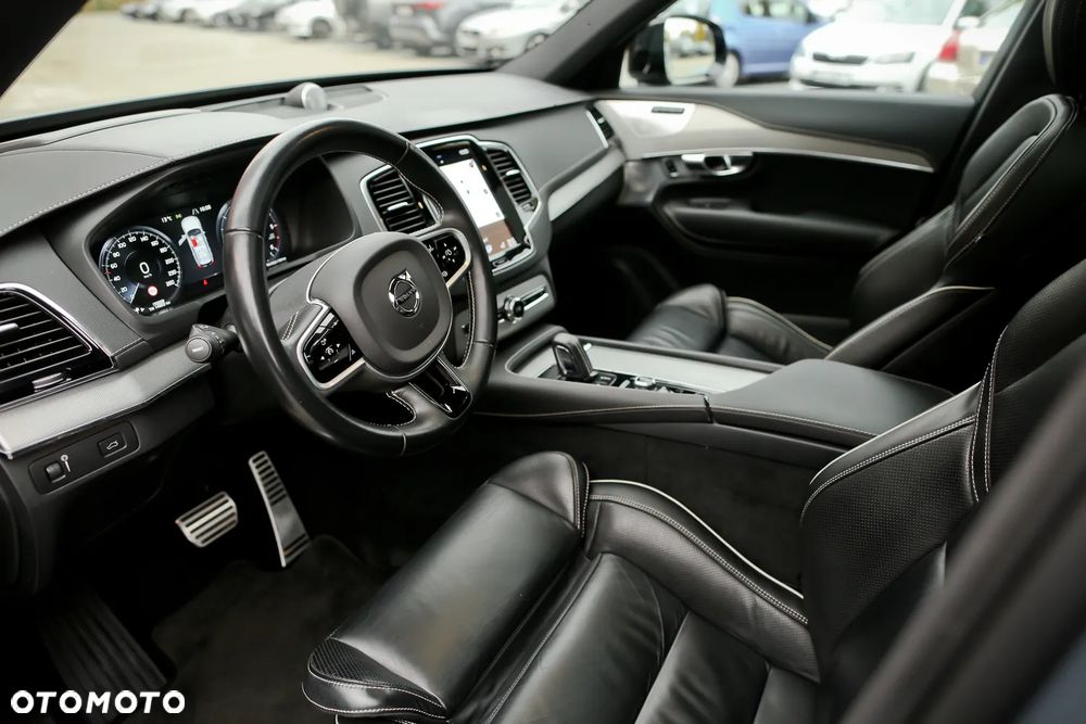 Volvo XC 90 B5 D AWD R-Design 7os - 18