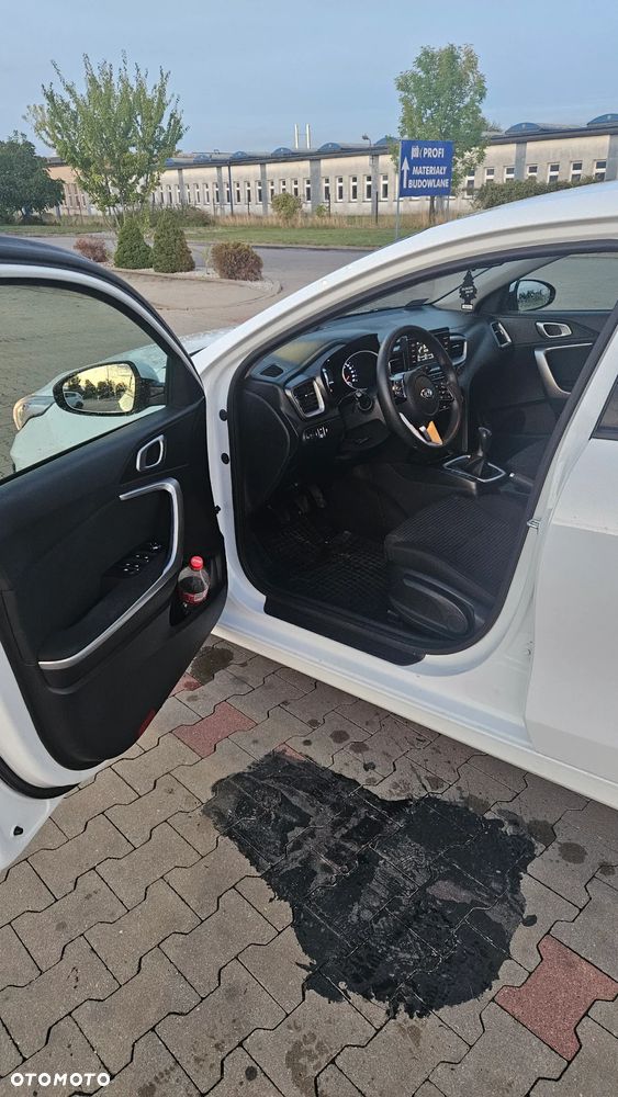 Kia Ceed 1.4 L Business Line - 11