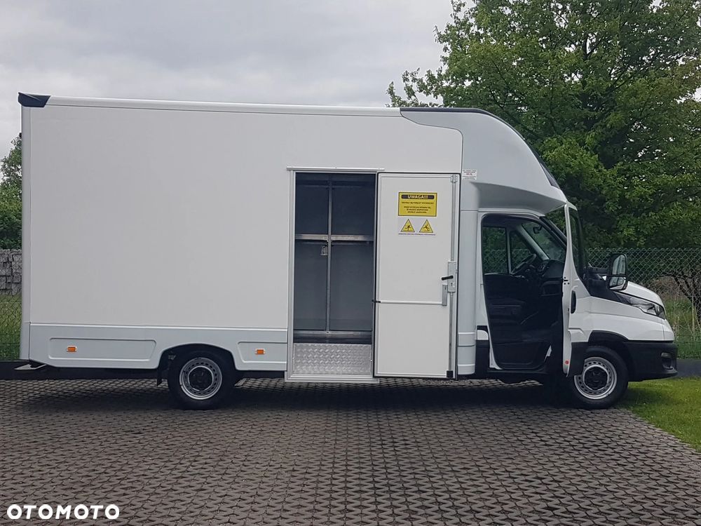Iveco DAILY KONTENER NISKOPODŁOGOWY 4,43x2,23x2,42 SKLEP FOODTRUCK BAR KLIMA KONIOWÓZ KAMPER - 20