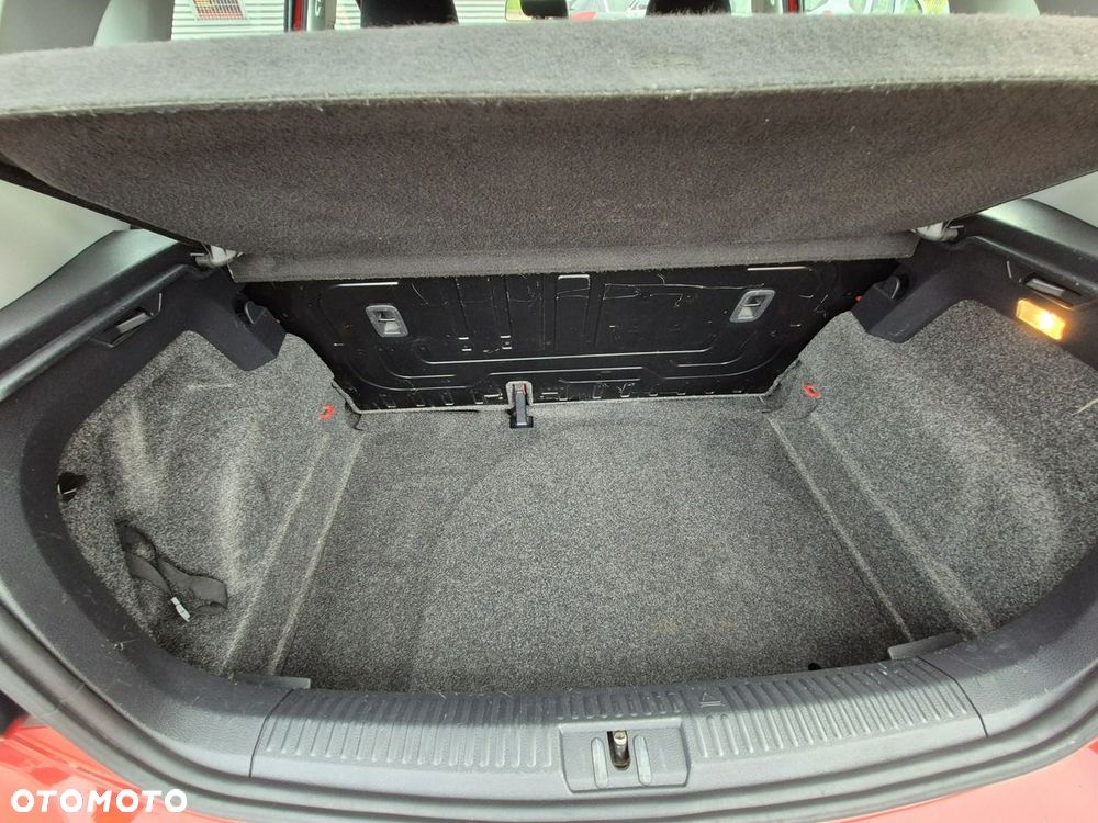 Volkswagen Polo - 26