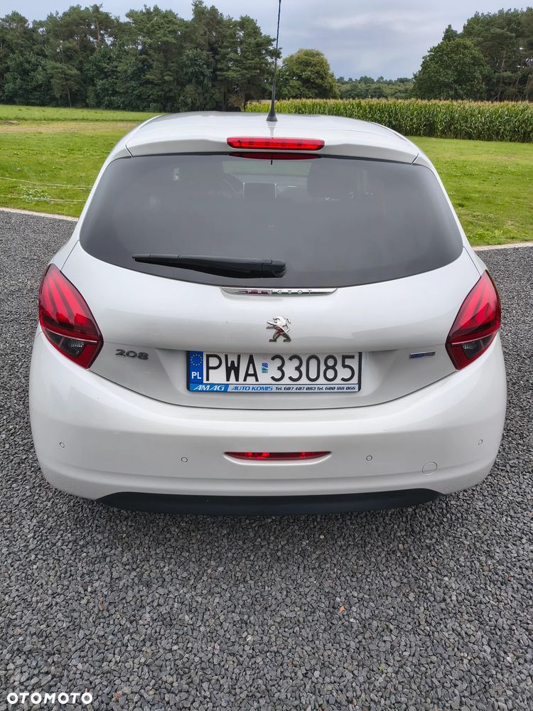 Peugeot 208 - 4