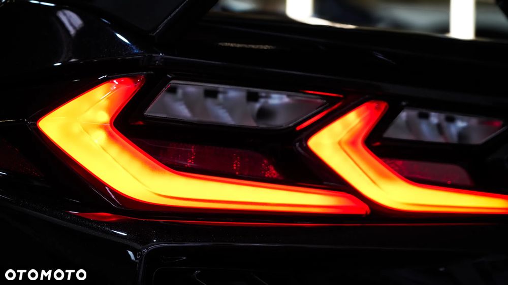 Chevrolet Corvette - 16