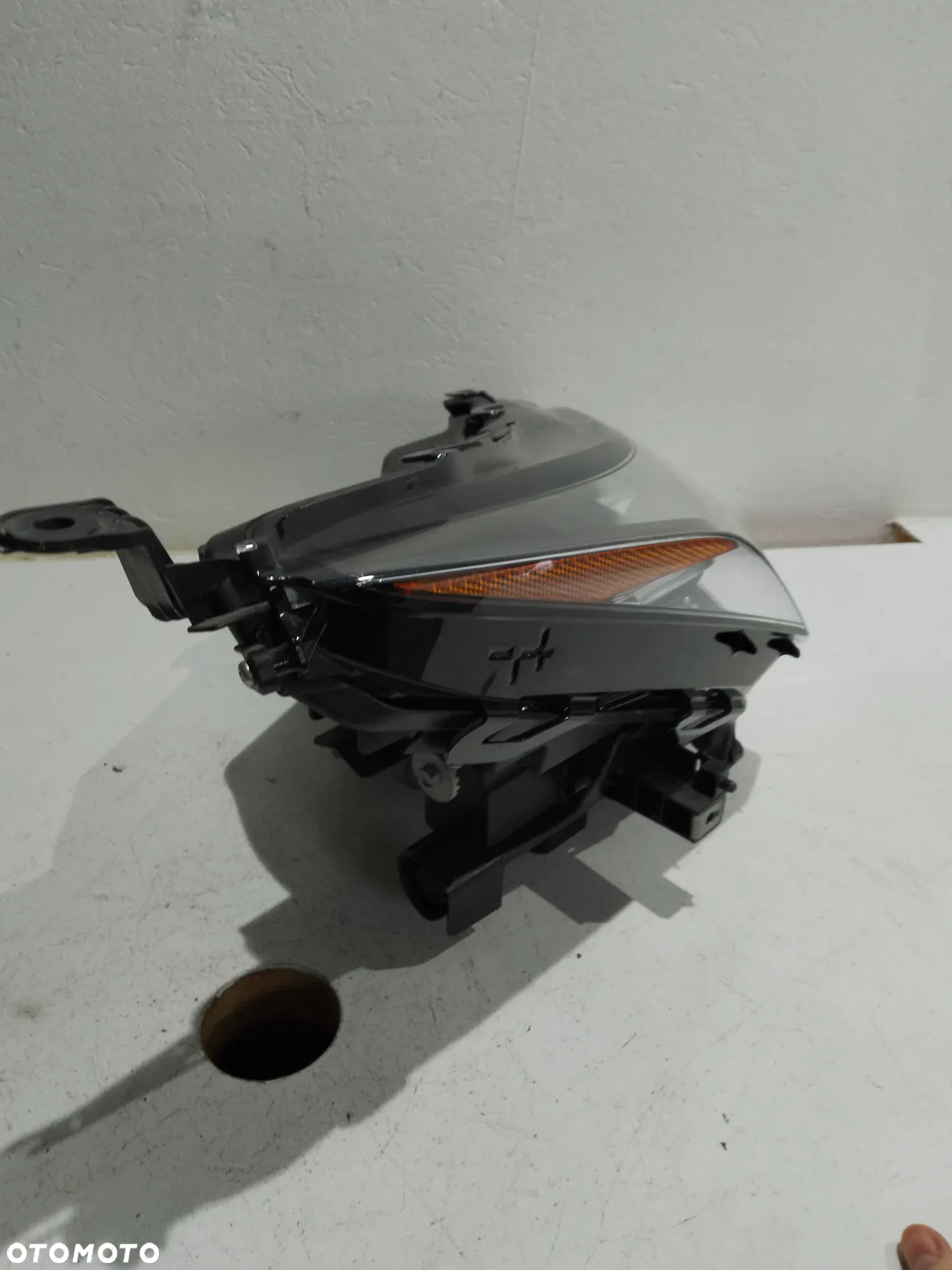 lampa przednia prawa LEXUS NX 200t 300 300h z1 2014-2021r - 2