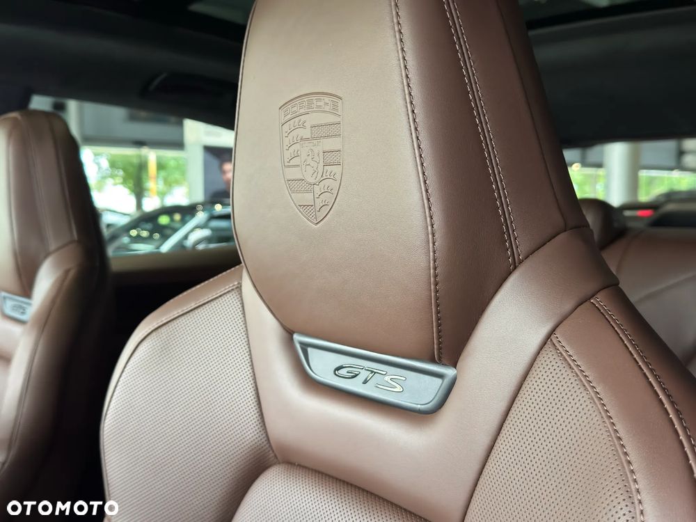 Porsche Macan GTS 100kWh - 17