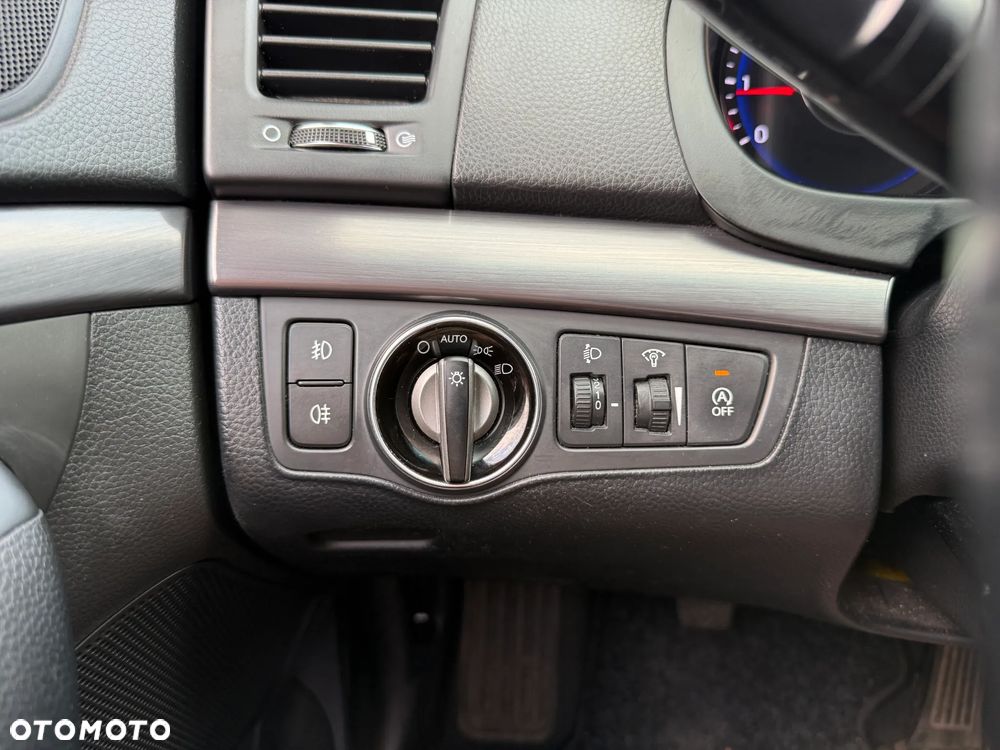 Hyundai i40 Kombi blue 1.6 Family+ - 20