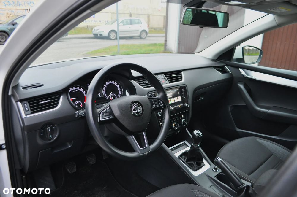 Skoda Octavia 1.6 TDI Style - 12
