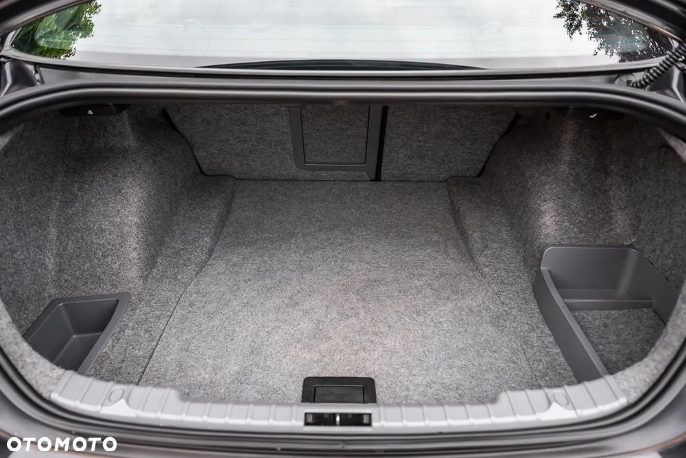 BMW Seria 3 318i Edition Lifestyle - 20