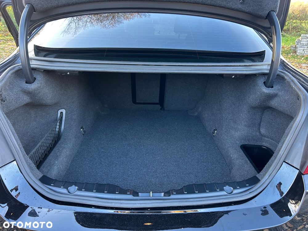 BMW Seria 5 520d Luxury Line - 11