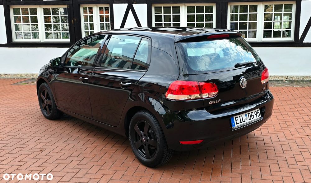 Volkswagen Golf 1.6 Q-Line - 4
