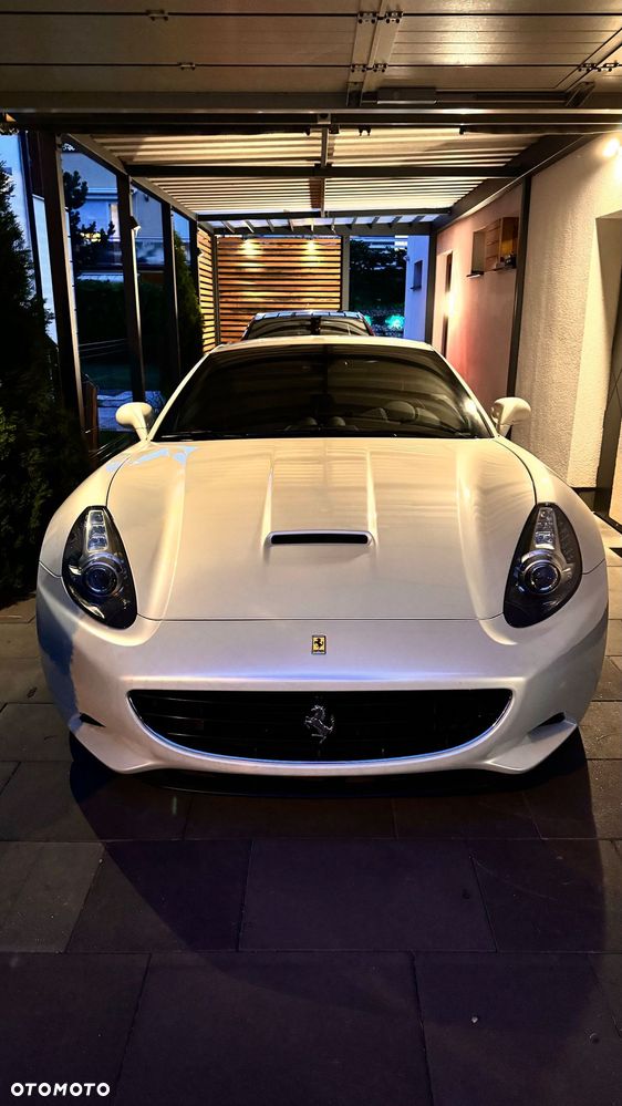 Ferrari California - 40