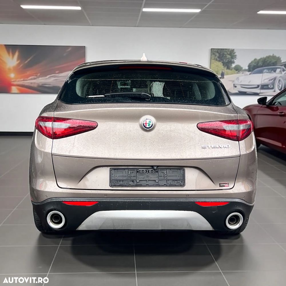 Alfa Romeo Stelvio 2.2 Diesel 16V AT8 Super - 8