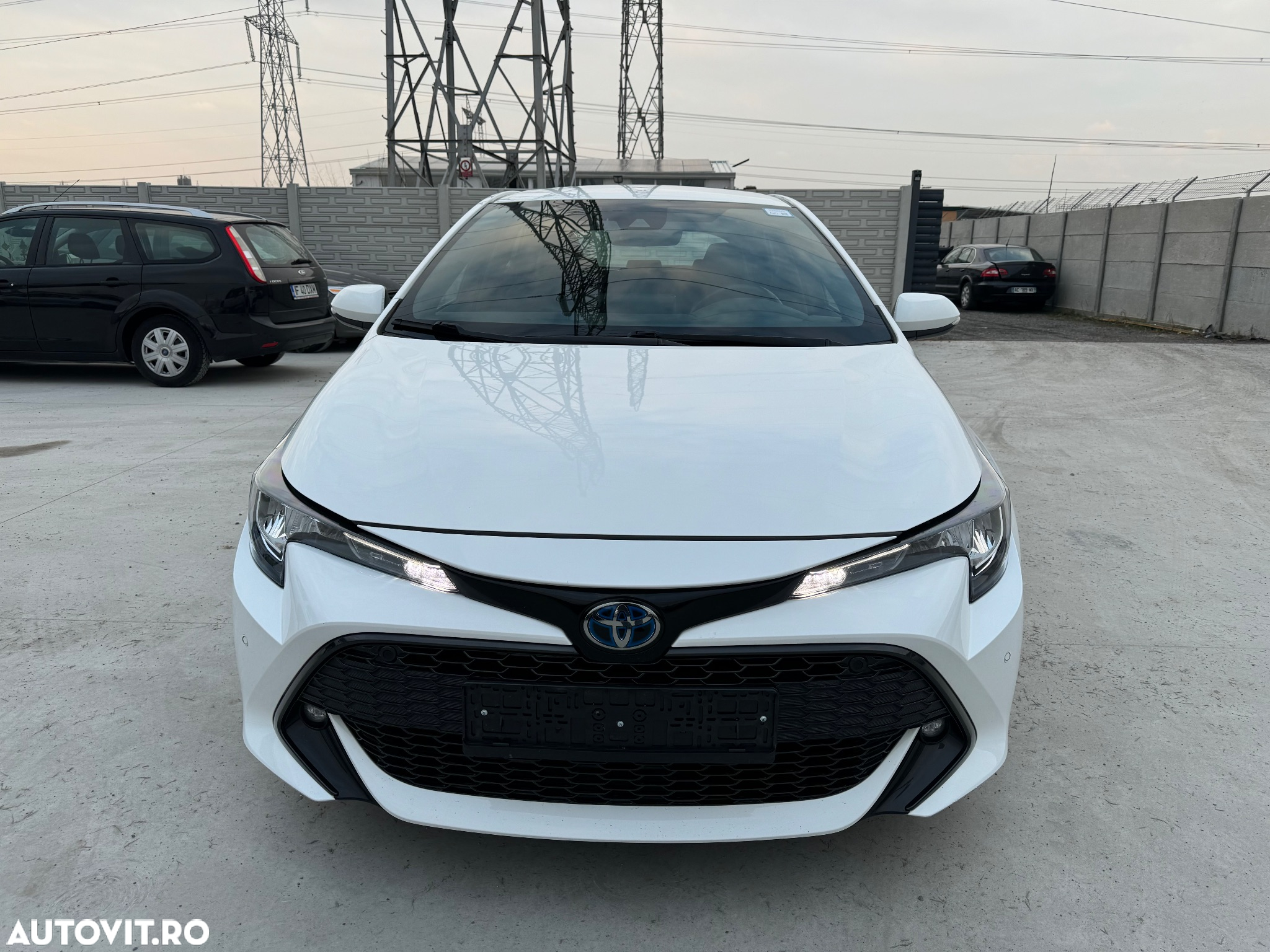 Toyota Corolla 1.8 Hybrid Comfort - 2