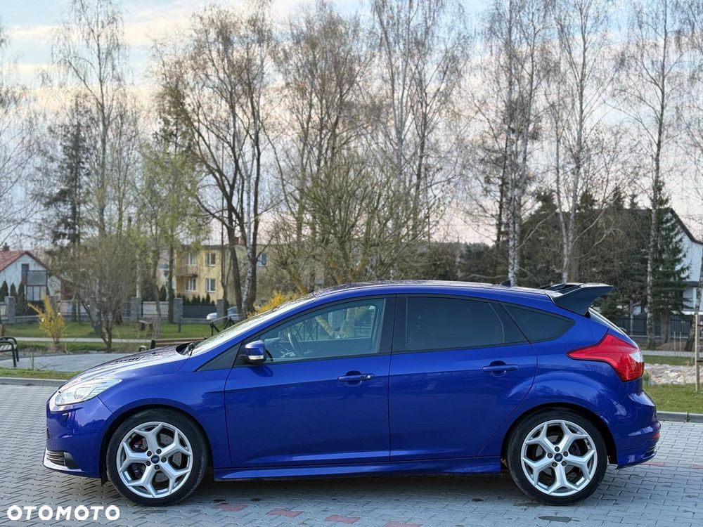 Ford Focus ST2 - 8