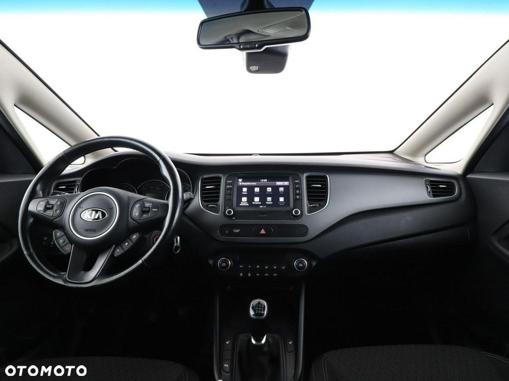 Kia Carens 1.6 GDI Dream-Team Edition - 16