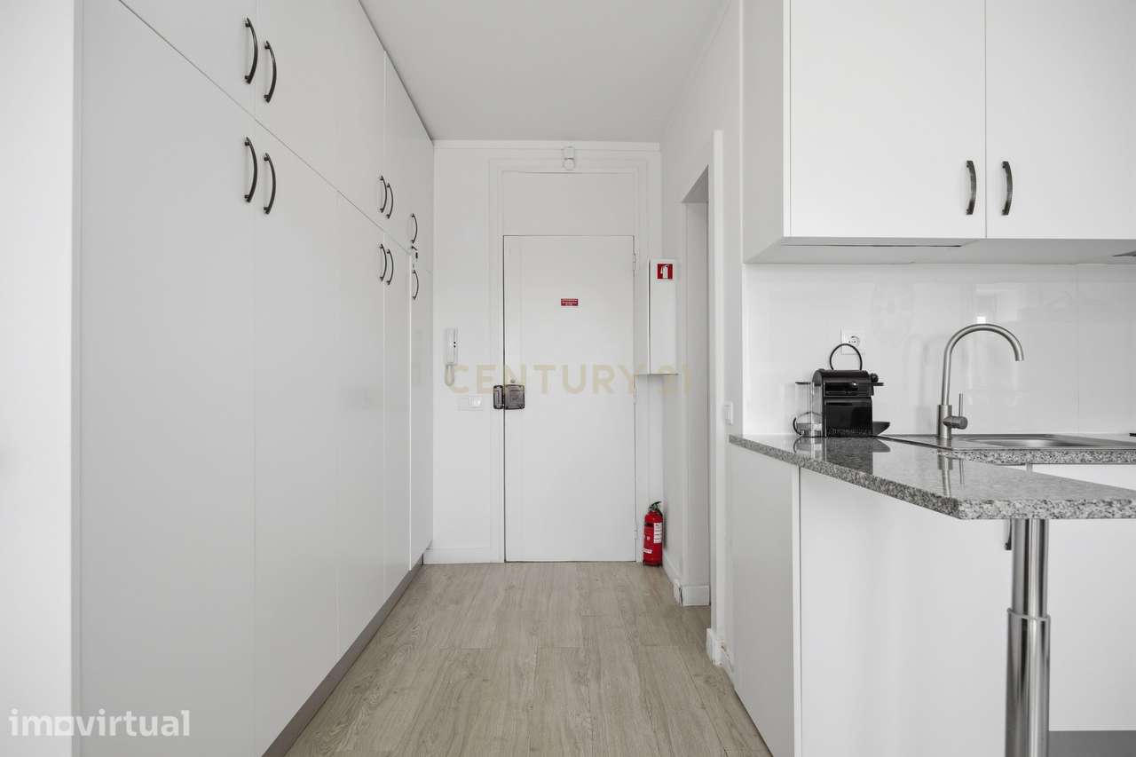 Apartamento T1 junto a rotunda da Boavista - Grande imagem: 2/13