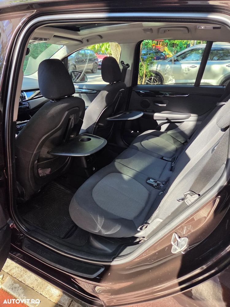 BMW Seria 2 218d - 4