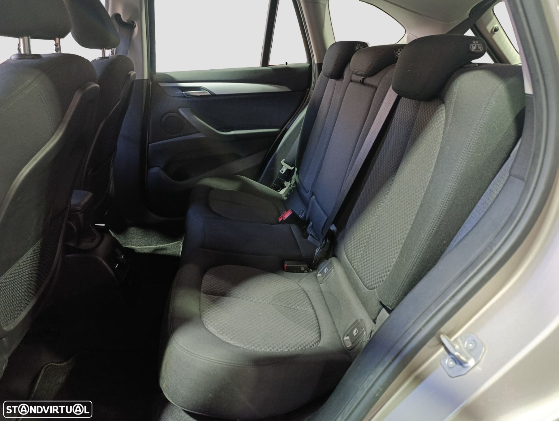 BMW X1 16 d sDrive Auto - 16