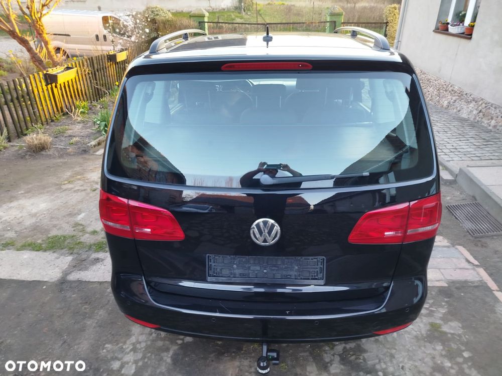 Volkswagen Touran - 8