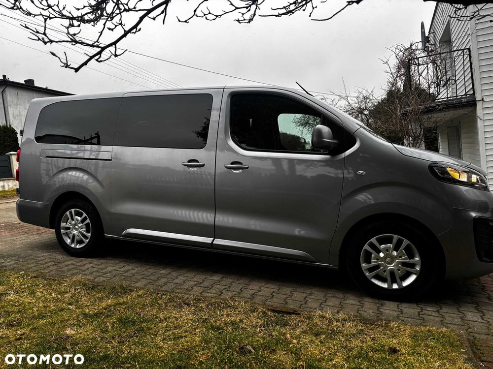 Opel Vivaro - 1