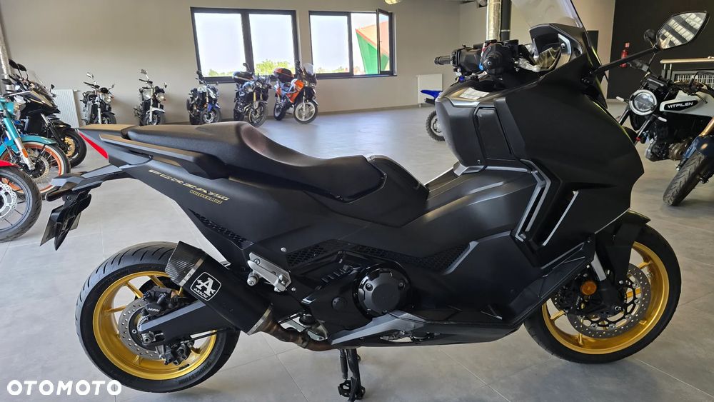 Honda NSS - 14