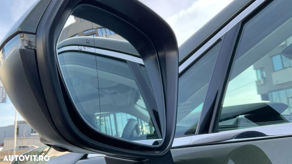 Lexus Seria RX 450h+ E-Four PHEV Luxury Mark Levinson - 31