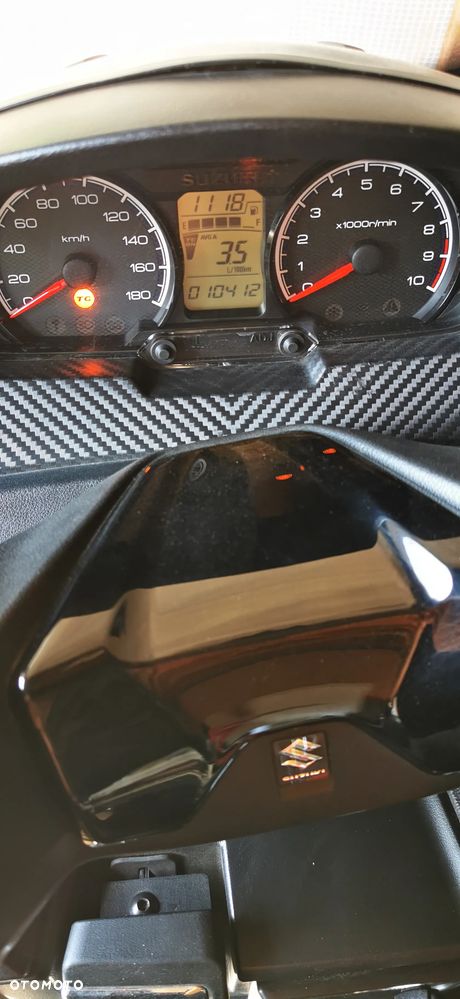 Suzuki Burgman - 7