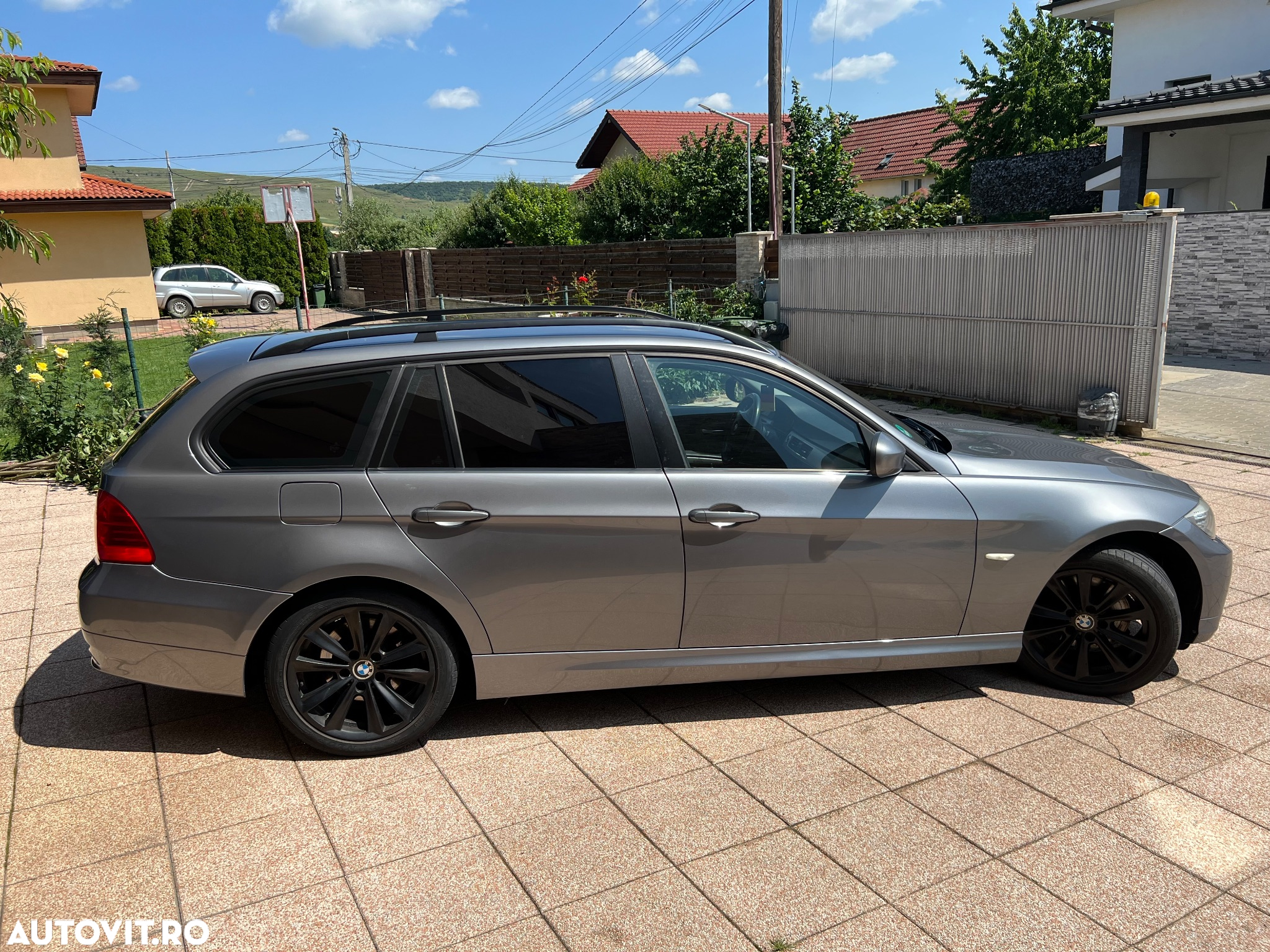 BMW Seria 3 320d DPF Touring - 6