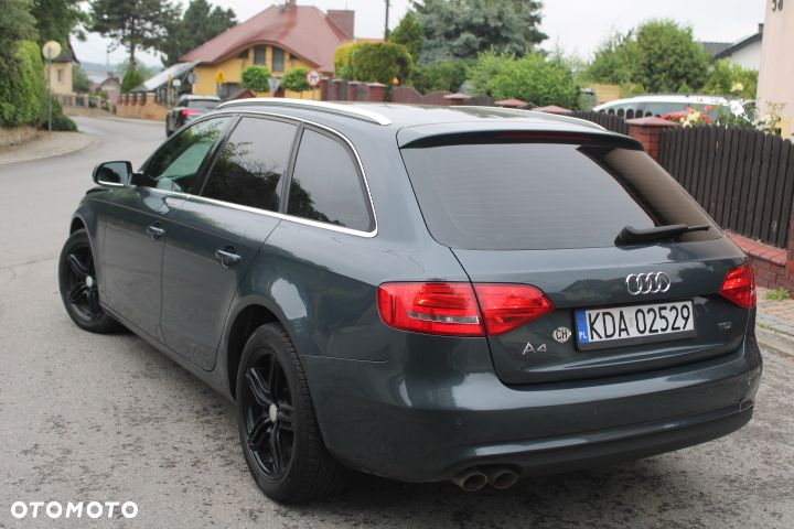 Audi A4 Limousine - 9
